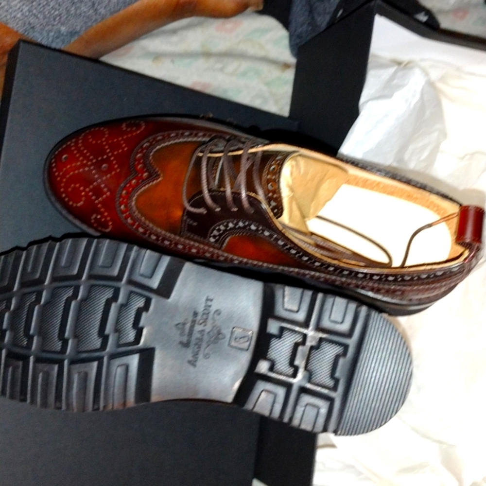 Dress/casual platform wingtip